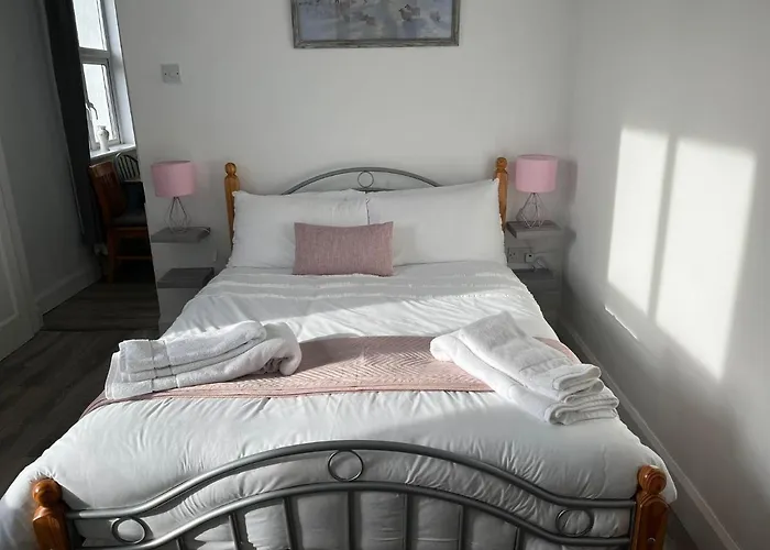 Glenhill - Newly Renovated In A Unique Location